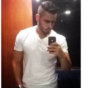 Meet your Posher, Cesar